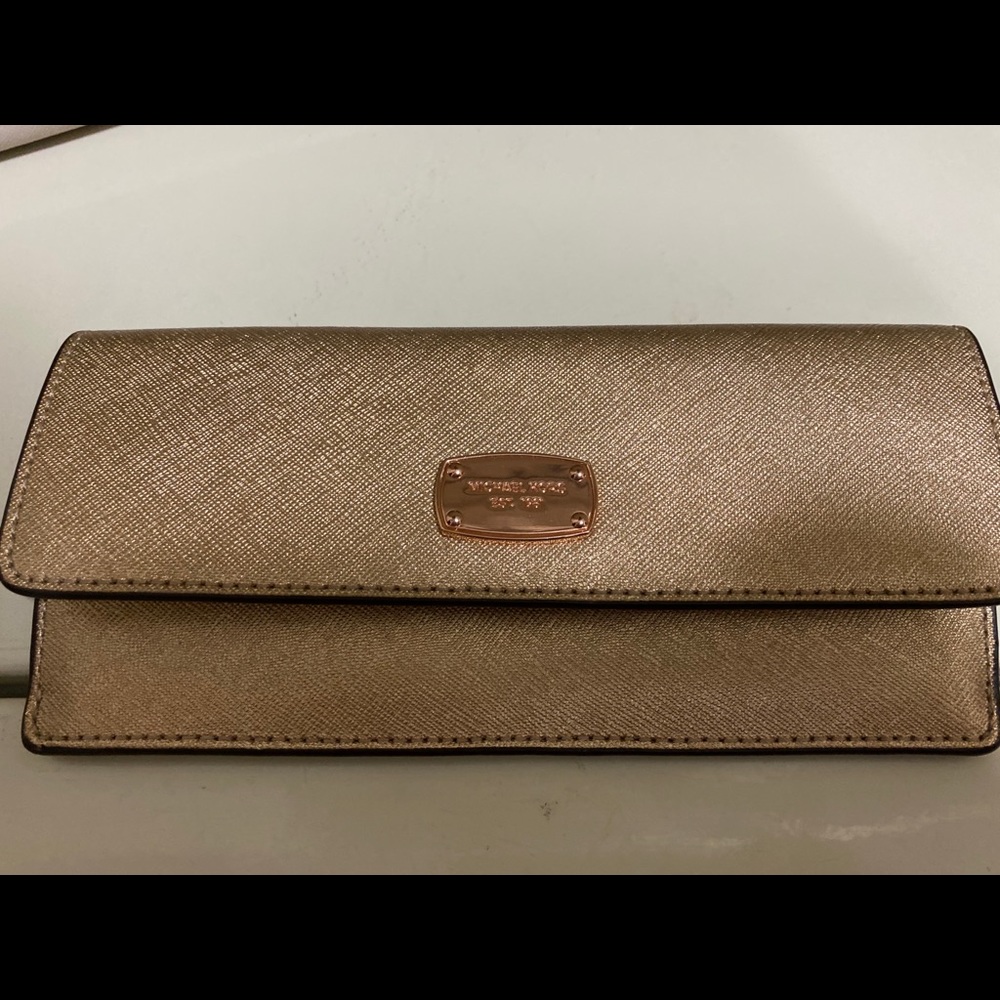 Rose Gold Michael Kors Wallet
